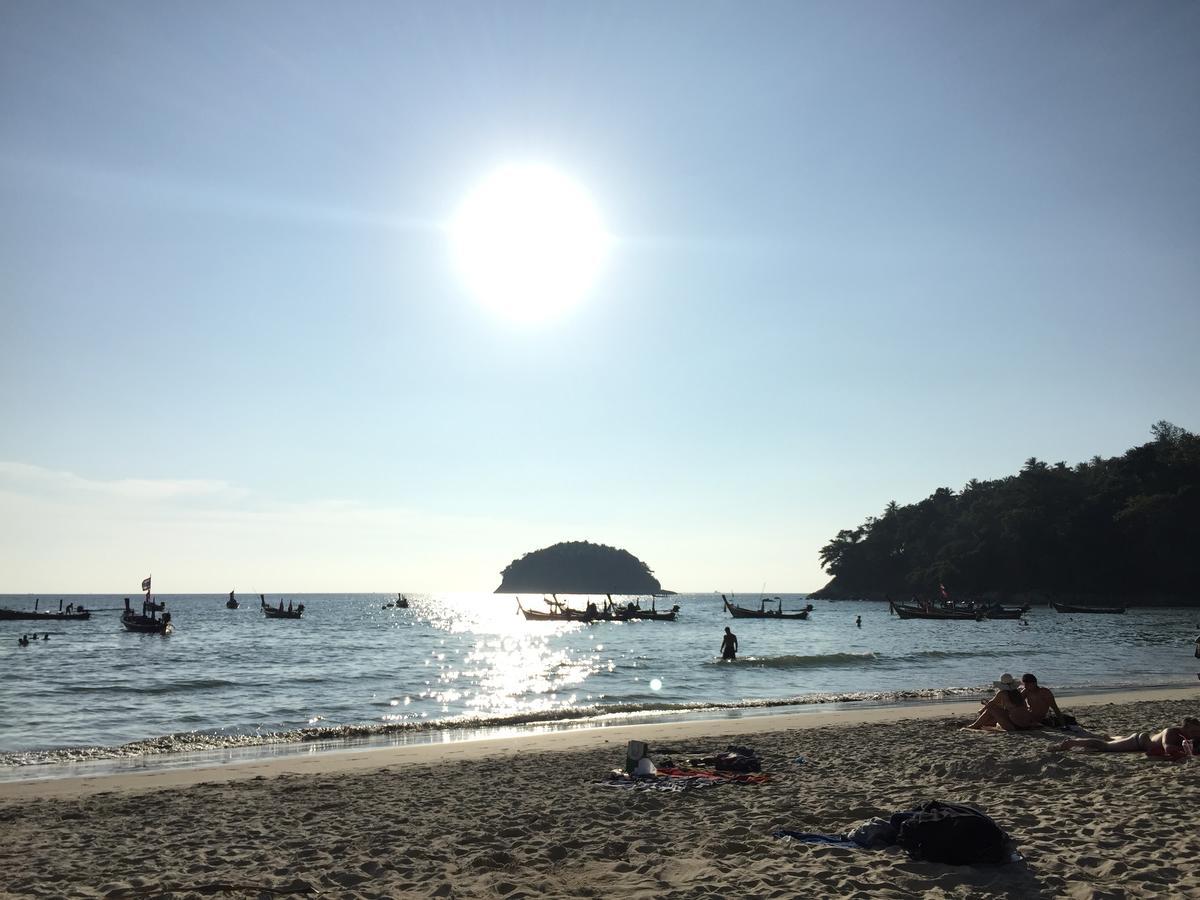 Vitamin Sea Hostel Phuket Exterior photo