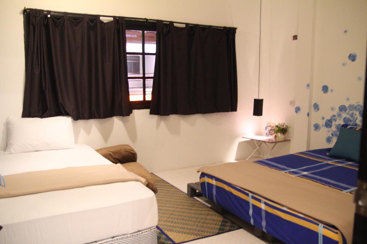 Vitamin Sea Hostel Phuket Exterior photo